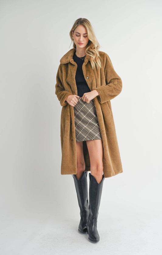 Eden Faux Fur Buttoned Long Coat: TEDDY BEAR