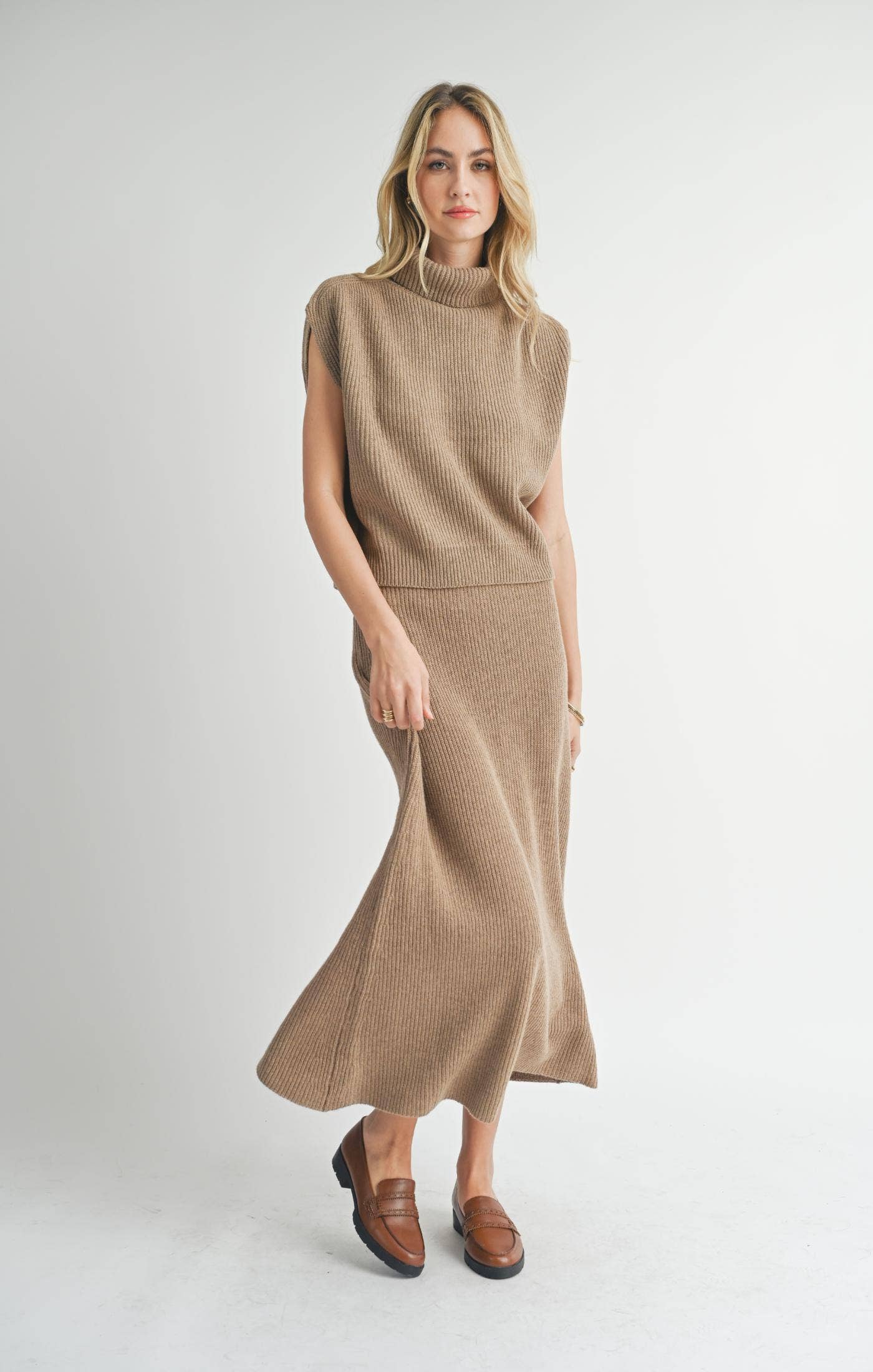 Crosby Ribbed Turtleneck Vest: DARK TAUPE