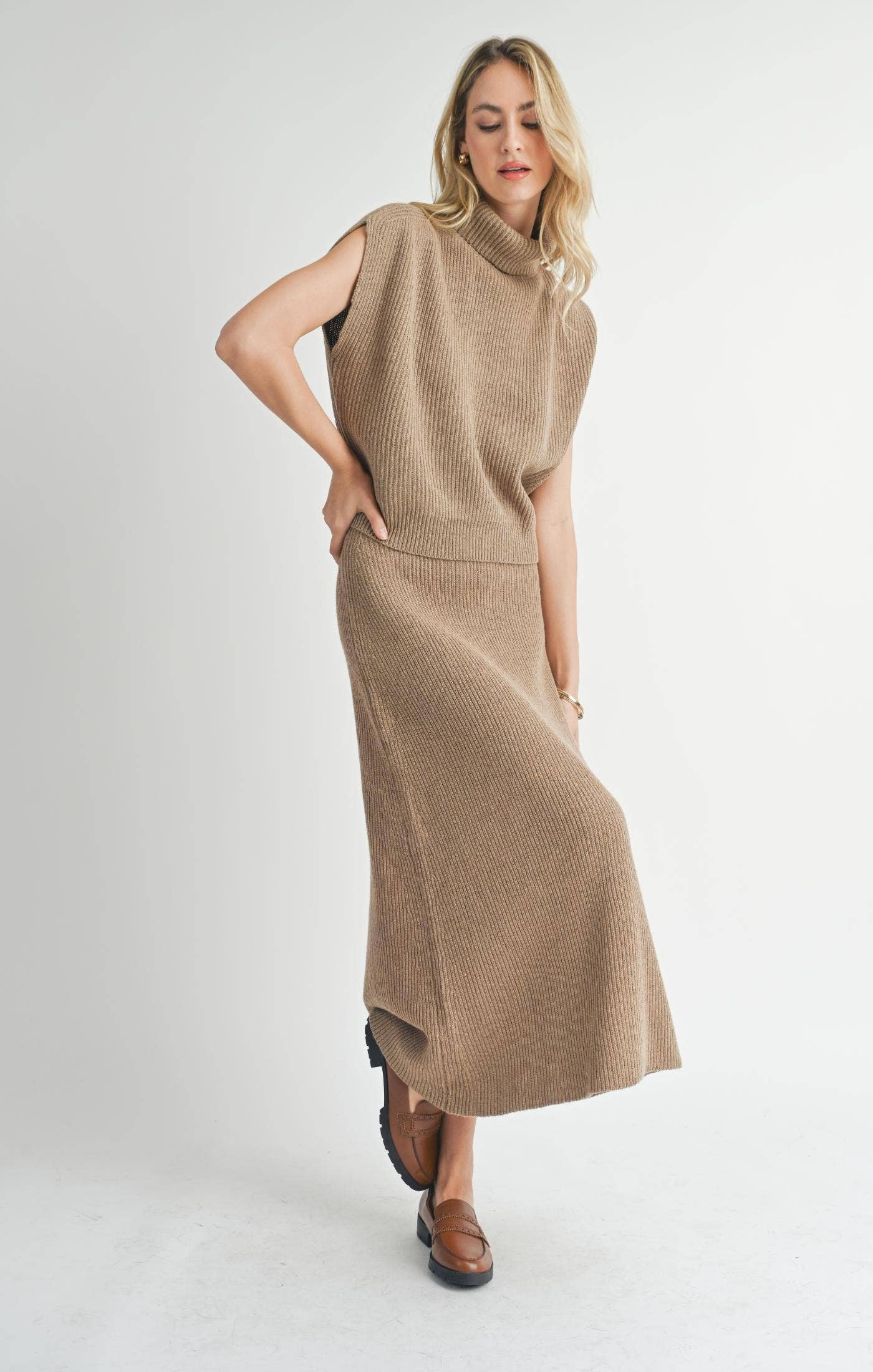 Crosby Ribbed Turtleneck Vest: DARK TAUPE