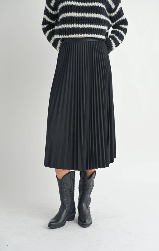 Full Of Charm Pleated Midi Skirt: BLACK